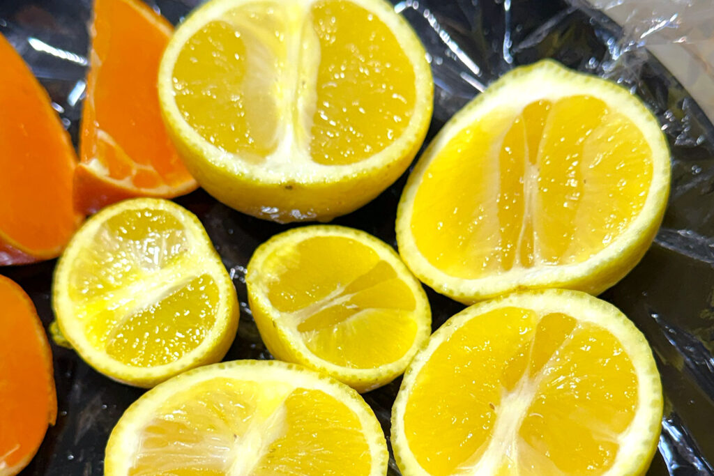 酸っぱそうに見えますがまろやかな味のパインみかん